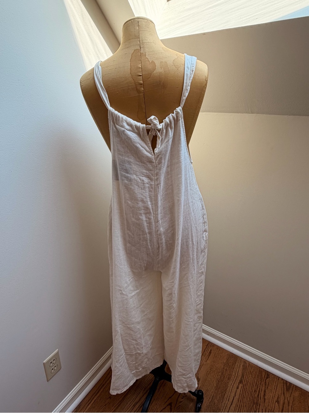 NWT Haute Hippie White Sleeveless Wide-Leg Linen Jumpsuit - Picture 2 of 8